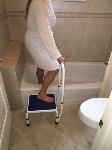 ADJUSTASTEP DELUXE STEP STOOL WITH HANDRAIL for Bathtub