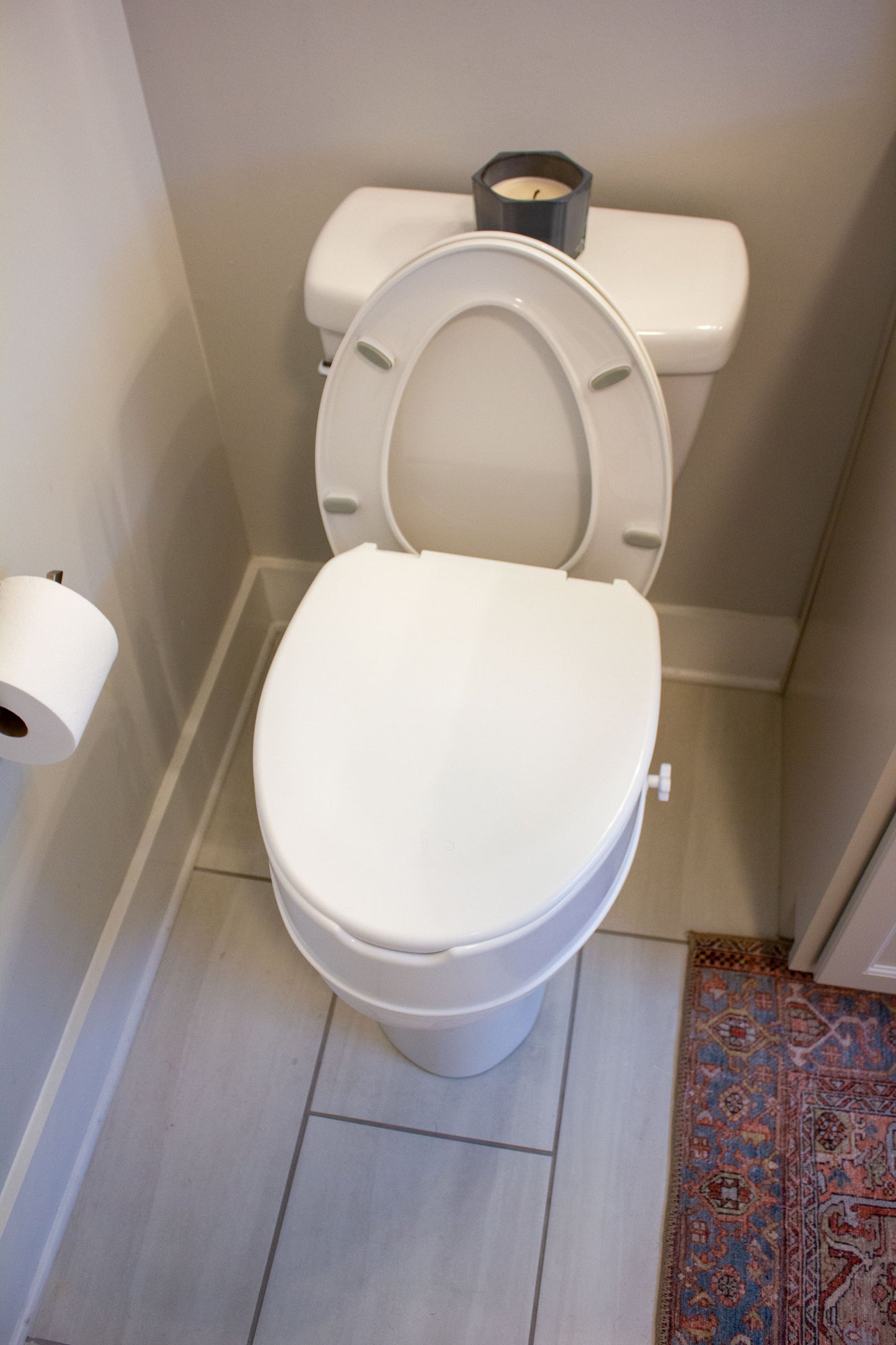 Deluxe, Padded Soft-TOP™ 4" Raised Toilet Seat